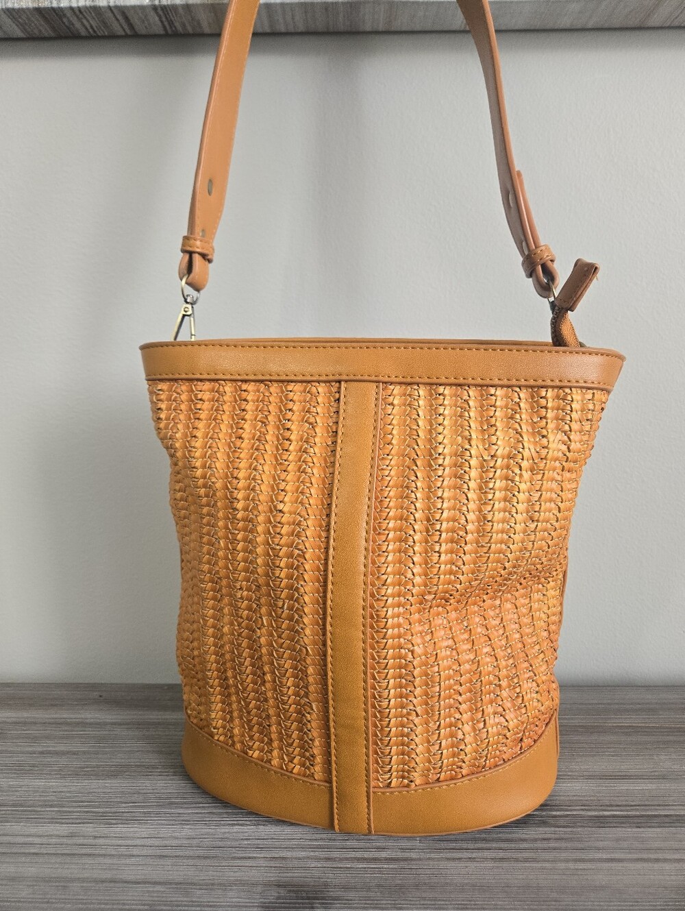 Urban Originals Woven Faux Leather Bucket Shoulder Bag Tan Brown Boho